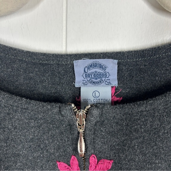 Cambridge Dry Goods Gray Floral Embroidered Zip Front Sweater Large - Picture 4 of 6